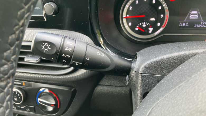 Hyundai i10 1.0 MPi SE Connect 5dr Petrol Hatchback